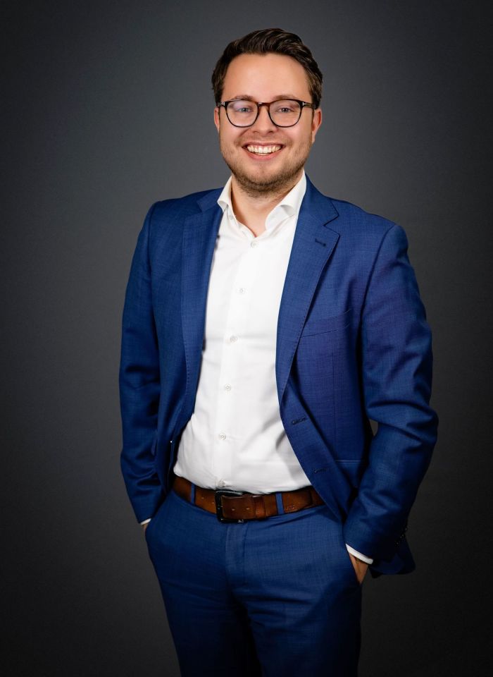 profielfoto mr. Dennis  Helmons
